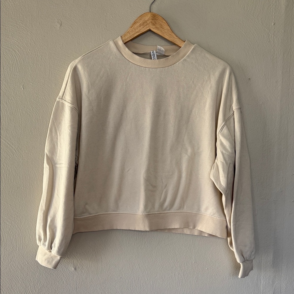H&M Beige Crewneck Top medium